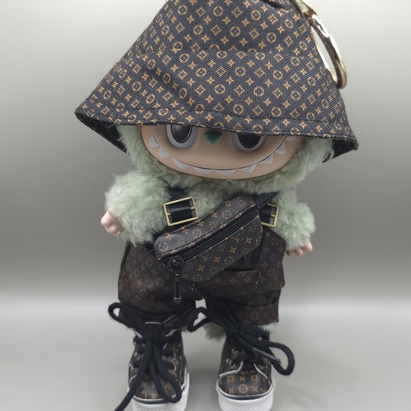 Labubu Clothes - Louis Vuitton Outfit - Picture 1 of 8